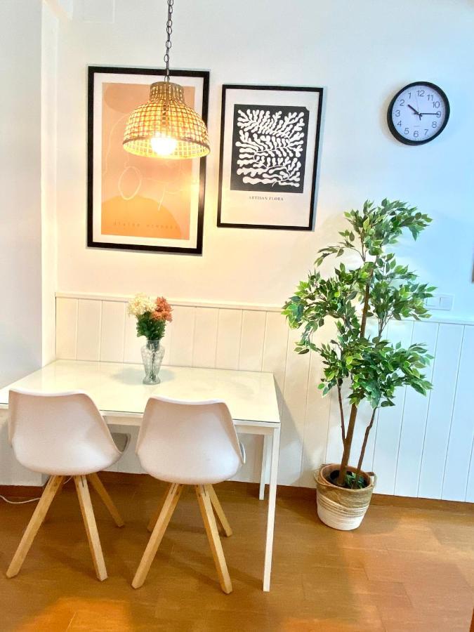 El Reloj Del Viajero Apartment Seville Luaran gambar